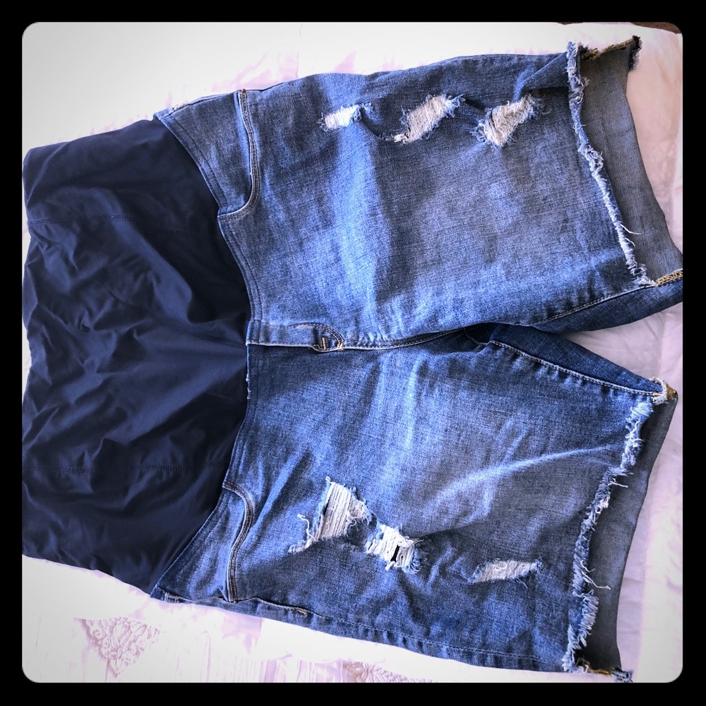 Bermuda shorts maternity